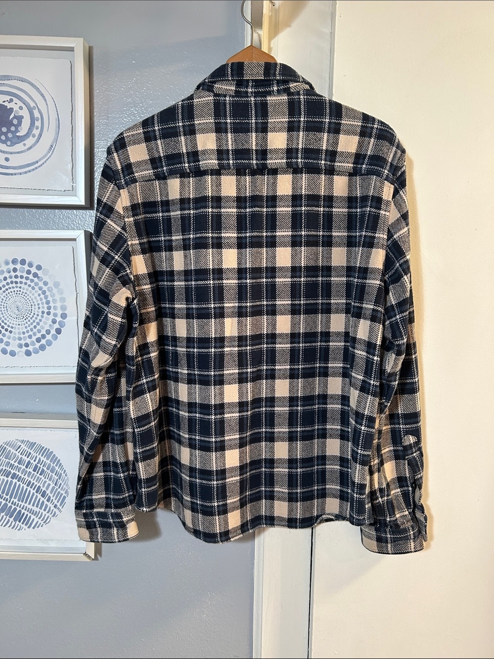 Timberland Men’s Size L Navy and Off White Plaid Flannel Button Up Shirt - Picture 2 of 7
